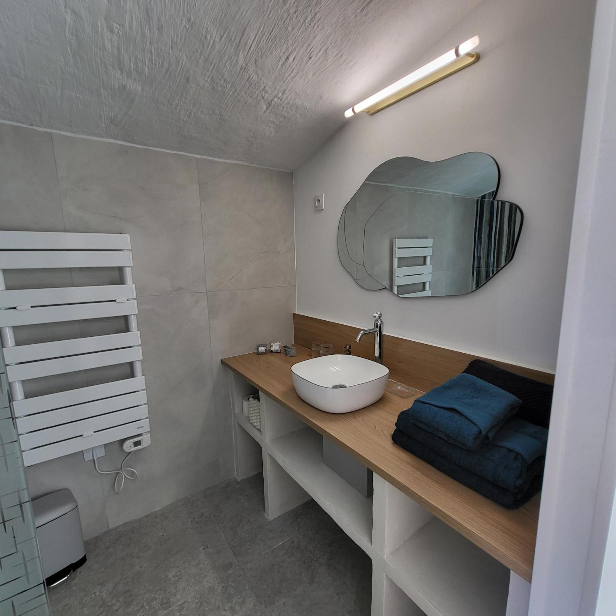 Les Pierres De Cezaire Hotel Saint-Cezaire-sur-Siagne ภายนอก รูปภาพ