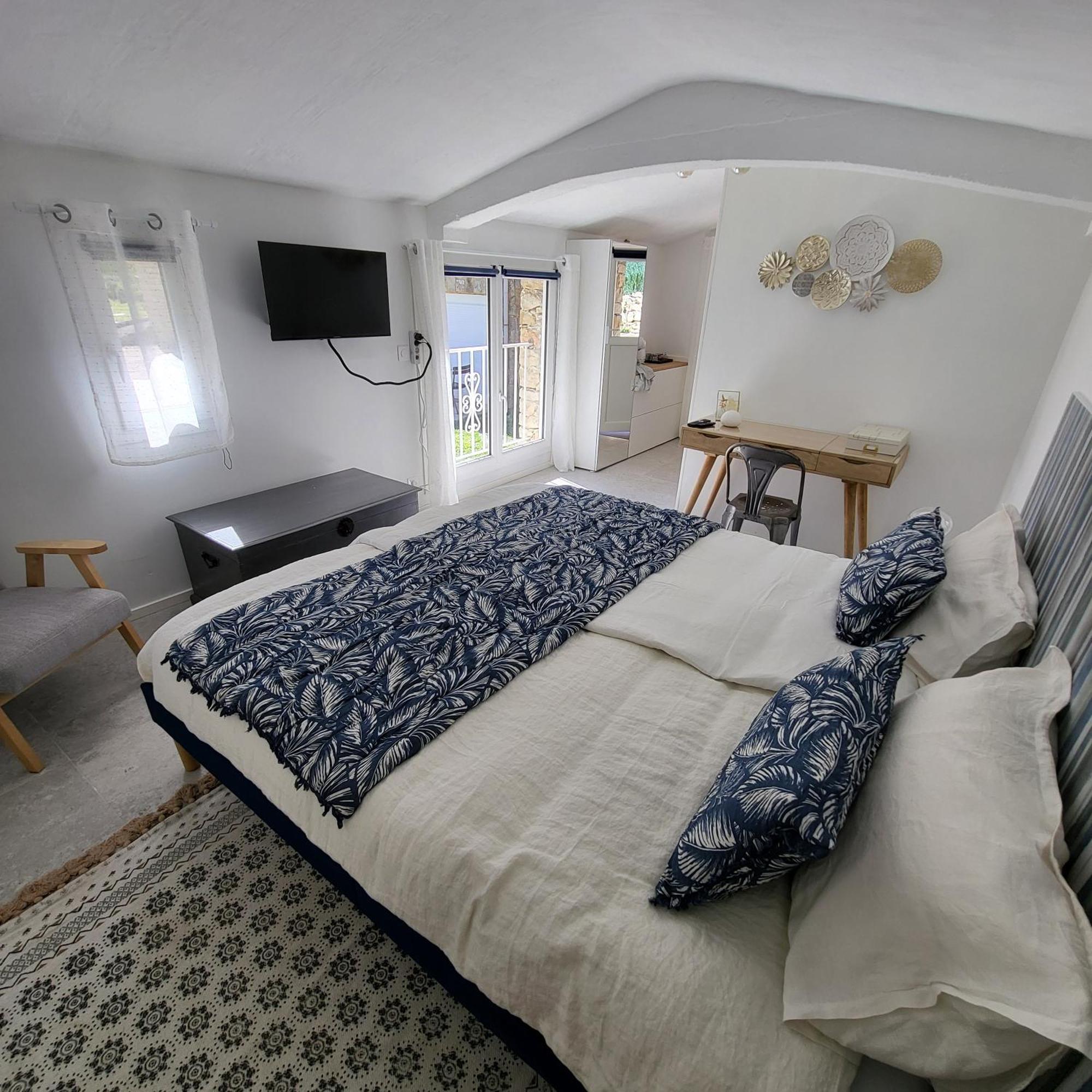 Les Pierres De Cezaire Hotel Saint-Cezaire-sur-Siagne ภายนอก รูปภาพ
