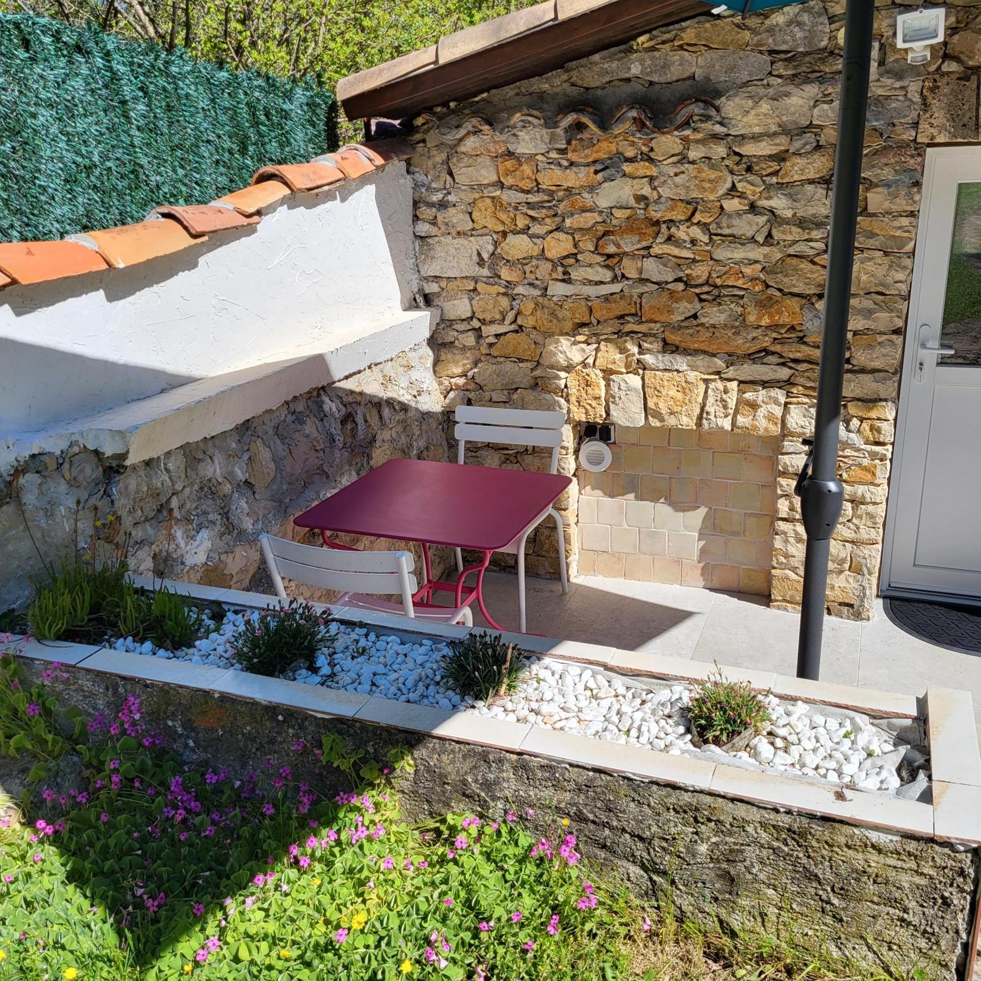 Les Pierres De Cezaire Hotel Saint-Cezaire-sur-Siagne ภายนอก รูปภาพ